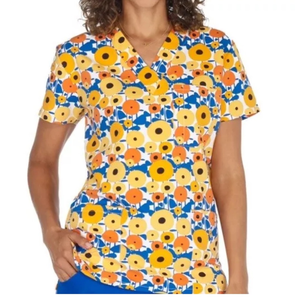 NWT Women’s XS Orange Burst Floral Print I Love Scrubs Scrub Top